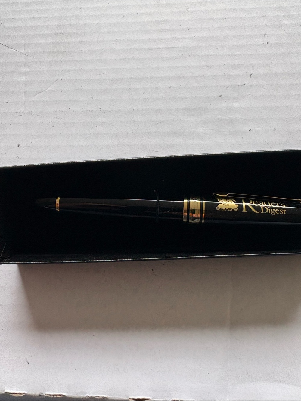 Readers Digest Black and Gold Ballpoint Pen